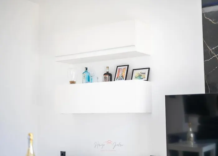 Strelitzia With Jacuzzi Σπλιτ