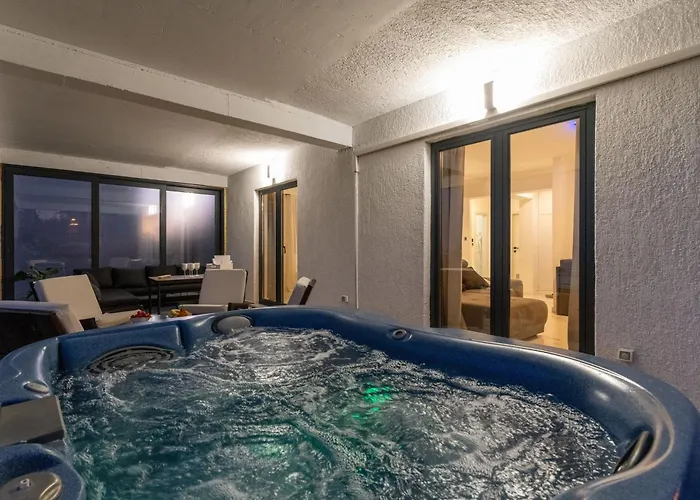 Strelitzia With Jacuzzi * Σπλιτ