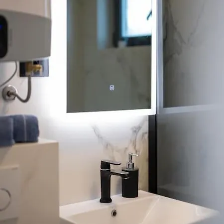 Apartament Strelitzia With Jacuzzi