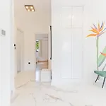 Strelitzia With Jacuzzi Διαμέρισμα *